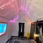 Apartment Capsule Art Deco - Jacuzzi - Netflix - Cinema - Arcade De Jeux & Nintendo Switch - 2 - Filet Suspendu Valenciennes